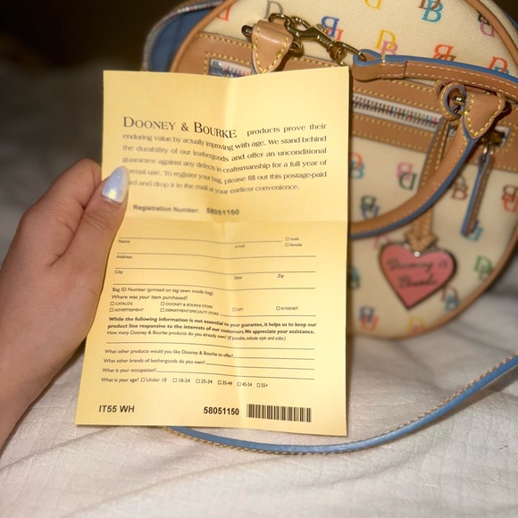 Discontinued Dooney And Bourke Circle It Bag - Picture 8 of 15